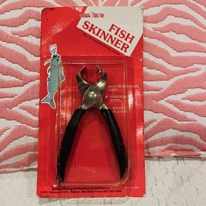 N4-BUNDLE ONLY Vintage Mississippi Fish Skinner Tool in Package